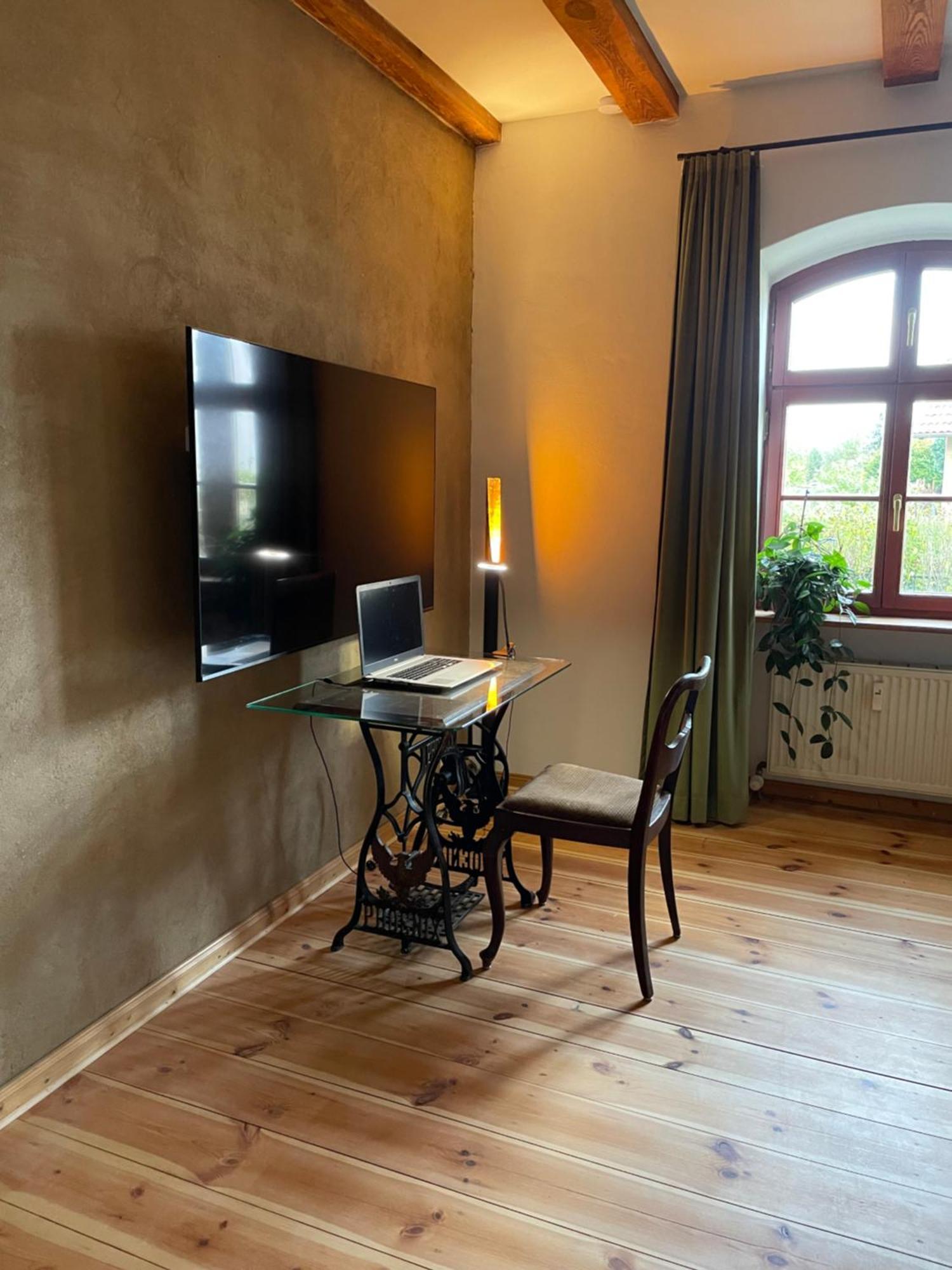 Ferienwohnung Quartier Im Gutshaus Wustermark Exterior foto